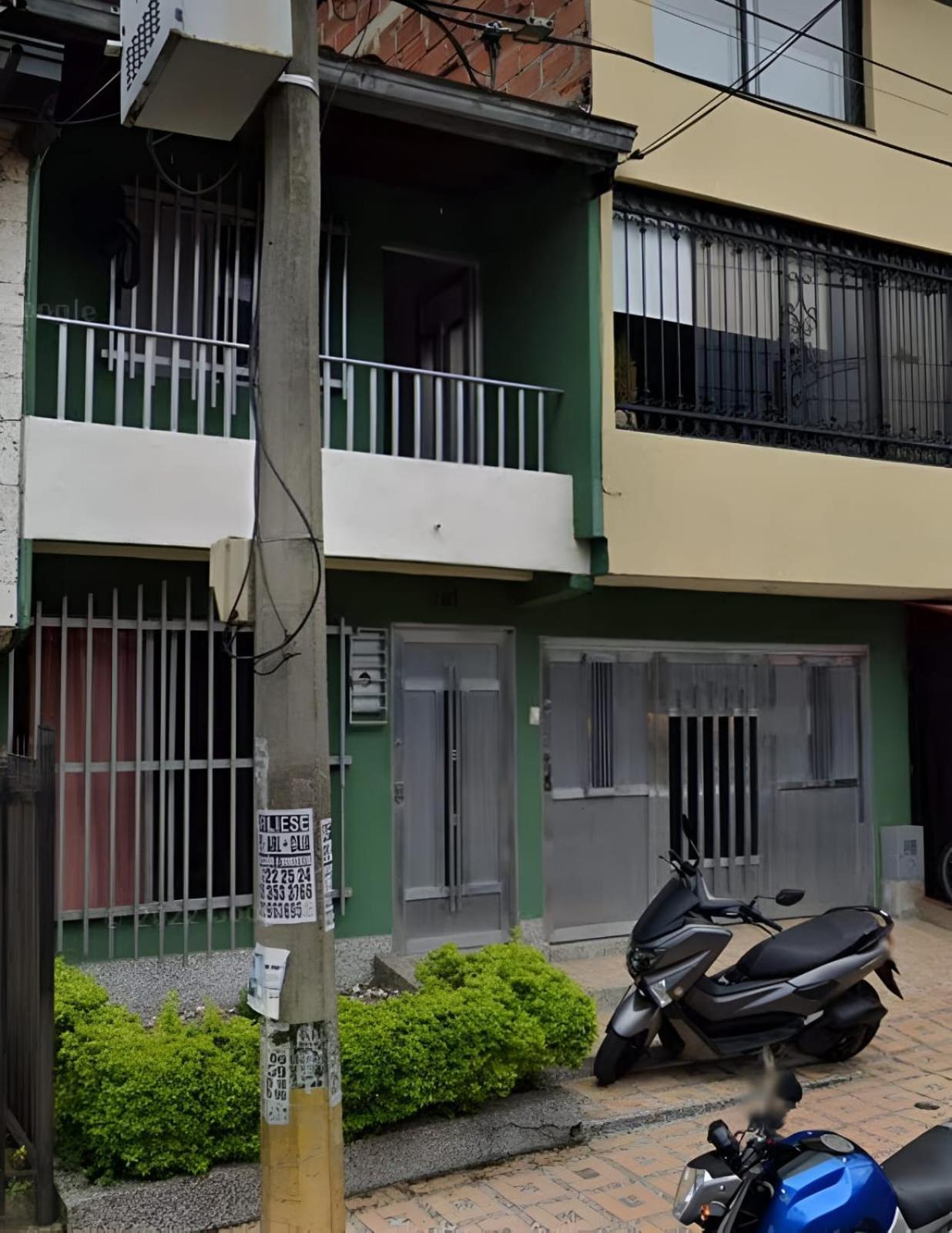 Road Living Home 메딜린 외부 사진